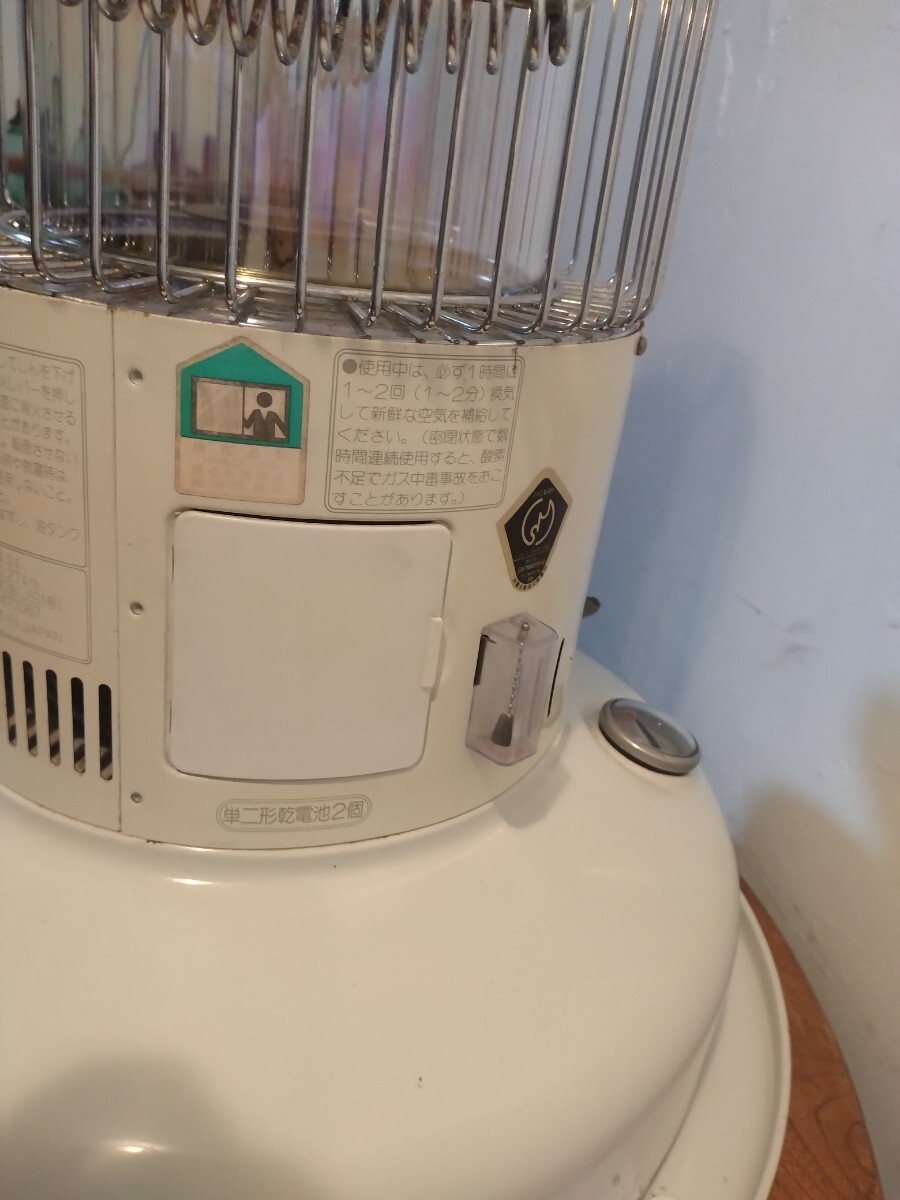 R71001-4 トヨトミ レインボー 石油ストーブRB-20A形 動作確認済み ※新品替え芯付属致します_画像7