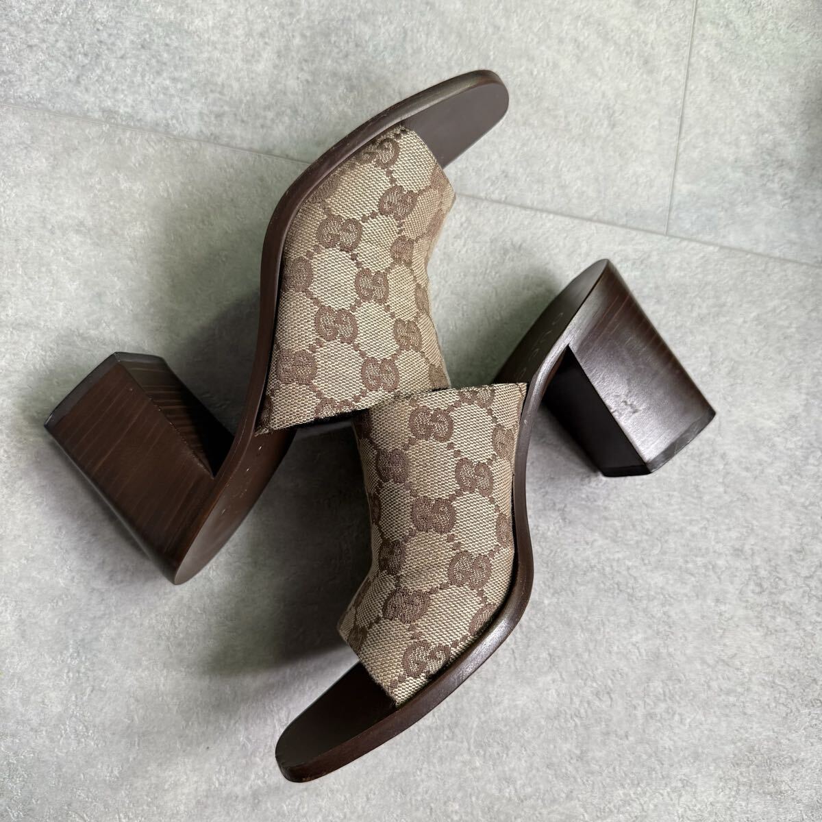 GUCCI グッチ GGキャンバス ミュール ブラウン 36C 23cm サンダル