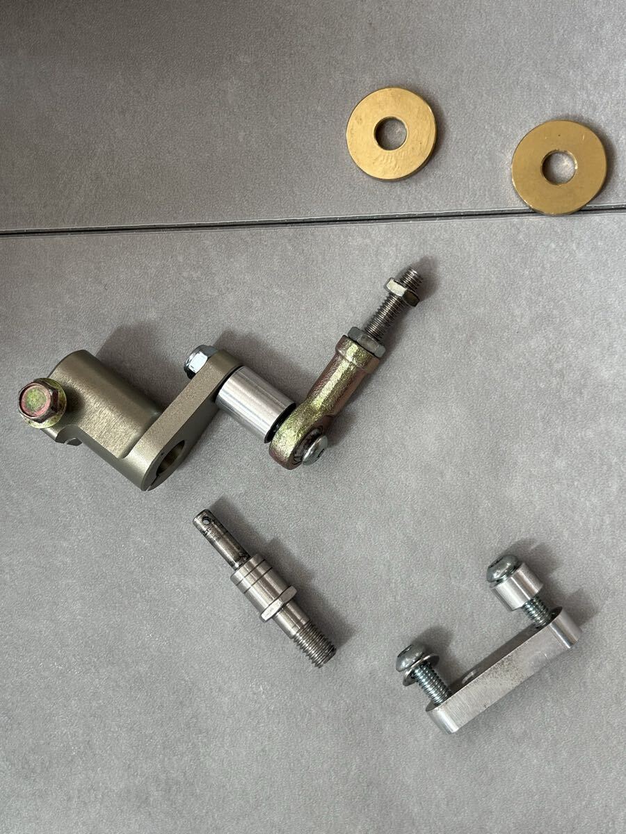 ARATA (striker) バックステップ　yzf-r1 4c8 rn20 ゴールド アルミ ヤマハ　Yamaha アラタ　ストライカー　2007 2008 _画像8