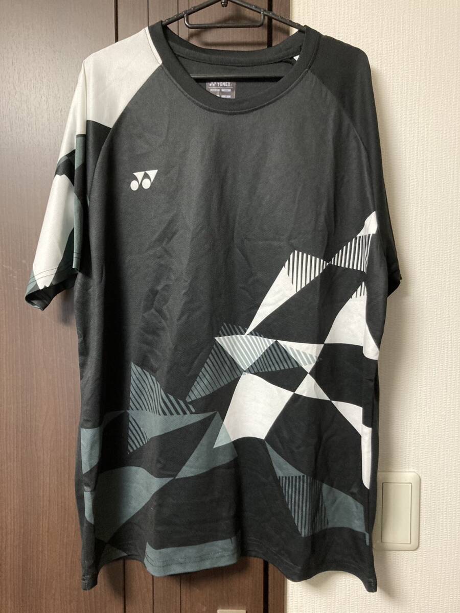 YONEX　ヨネックス　バドミントン　テニス　ウエア　ブラック　グラフィック　3XL 海外製_画像1