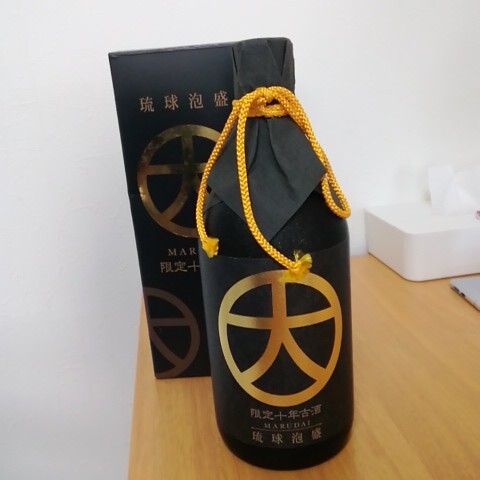 未開栓　今帰仁酒造　琉球泡盛　限定十年古酒　MARUDAI 720ml_画像1