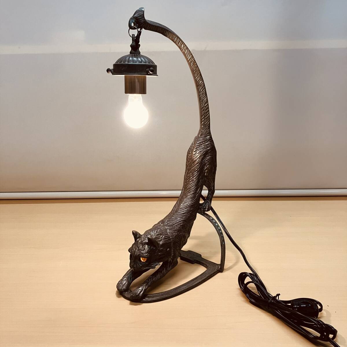 ステンドグラスランプベース（ネコ）イエローアイ_画像1