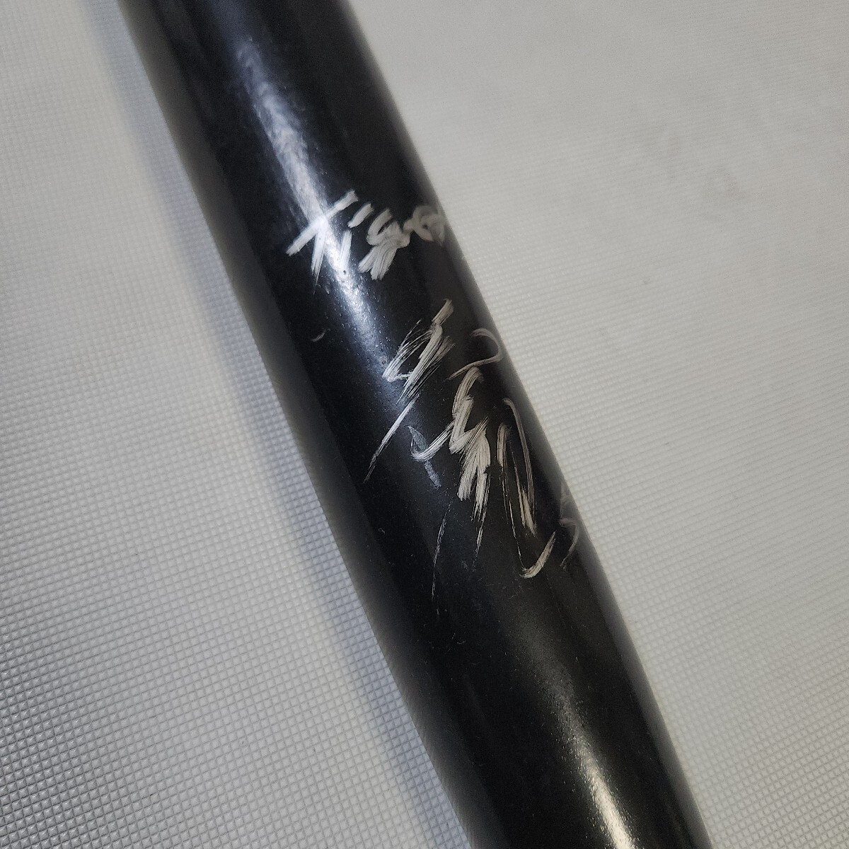 Hanshin Tigers Machida . 2 . игрок с автографом реальное использование bat Hiroshima Toyo Carp