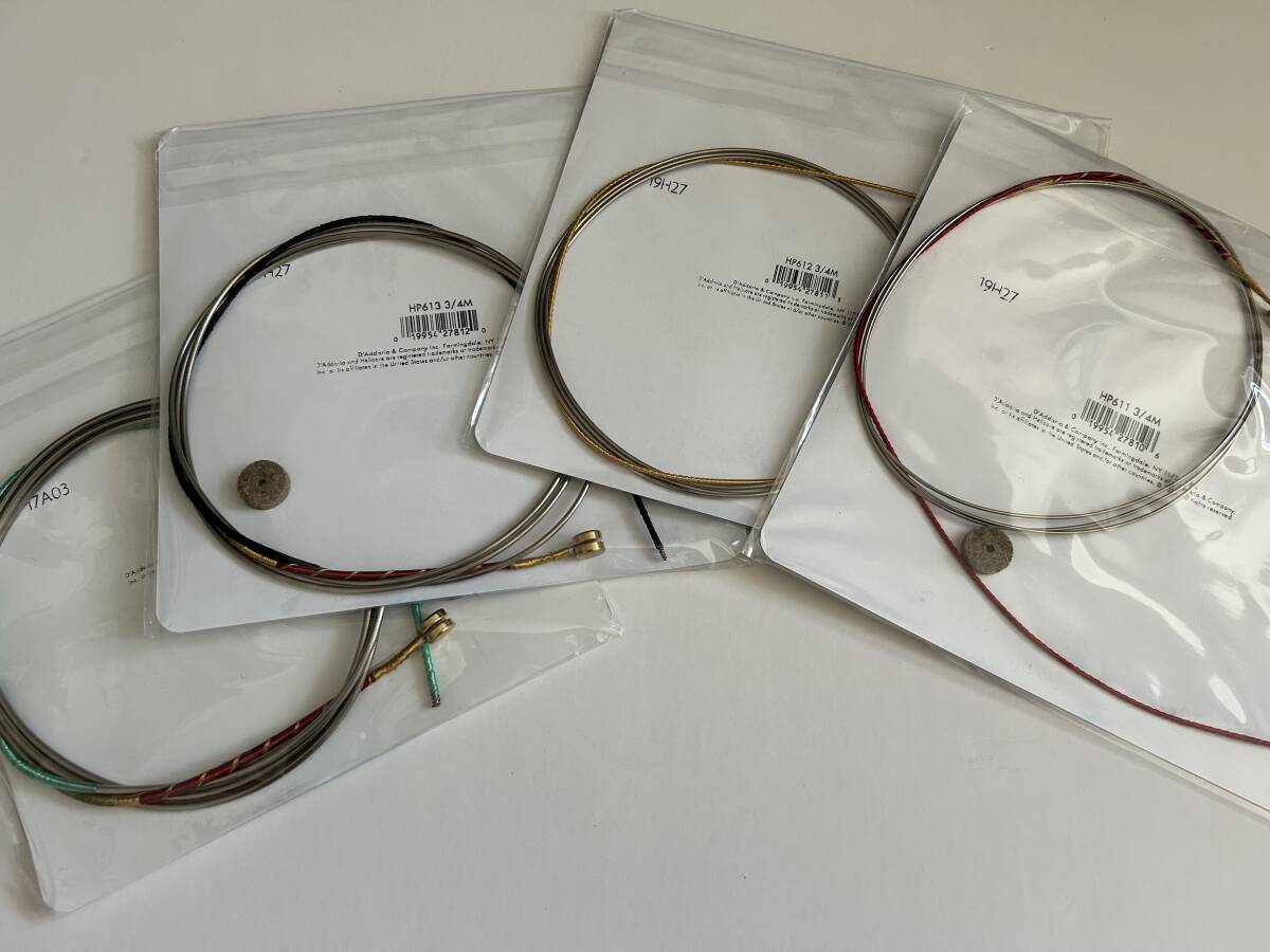 【新品未使用・送料無料】DADDARIO ( ダダリオ ) Helicore Pizzicato Medium 3/4 ウッドベース弦 セット_画像2