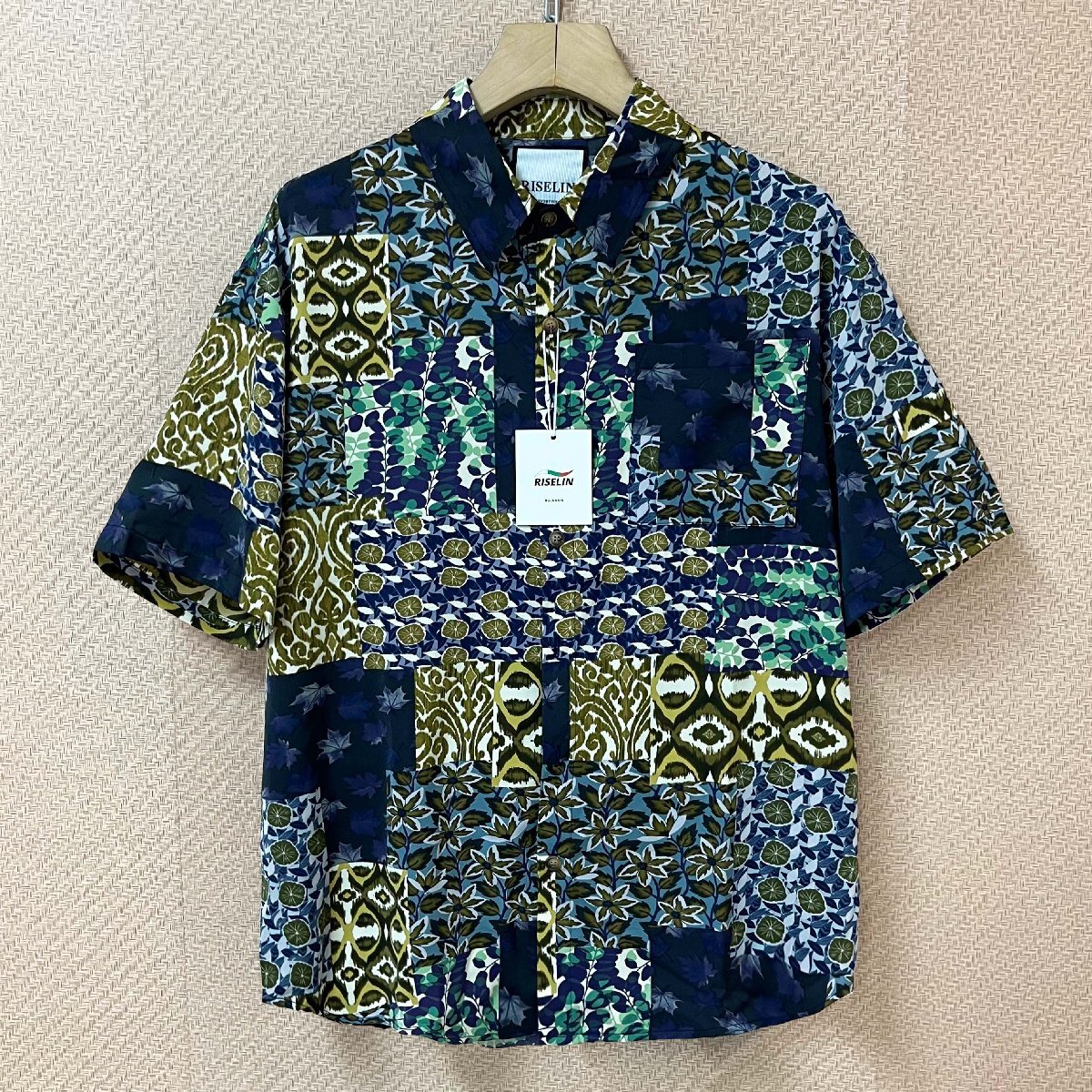 個性ヨーロッパ製※定価3万◆ブルガリア発※RISELIN 半袖シャツ シルク混 薄手 通気 涼しい 総柄 葉柄 アロハシャツ 旅行 夏服 L/48サイズ_画像1