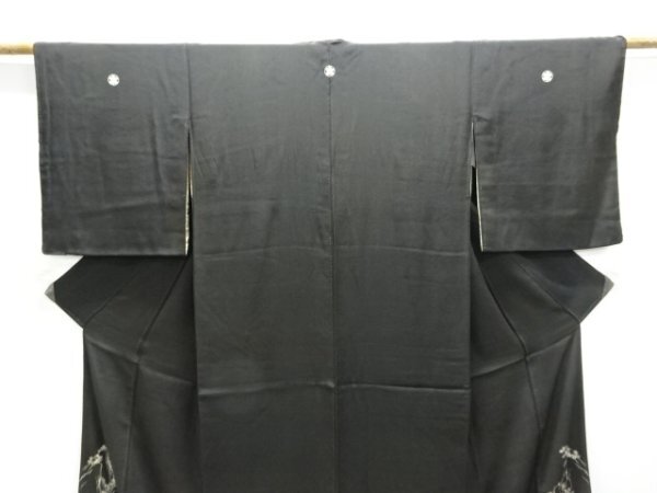 ys7559009; 宗sou 錦紗唐松に楼閣模様刺繍留袖【アンティーク】【着】_画像2