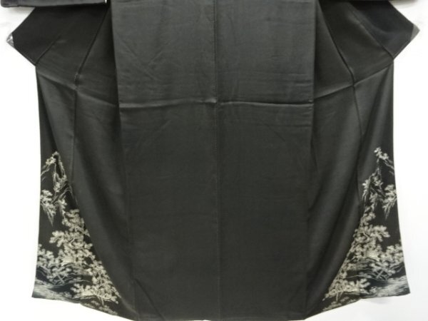 ys7559009; 宗sou 錦紗唐松に楼閣模様刺繍留袖【アンティーク】【着】_画像3