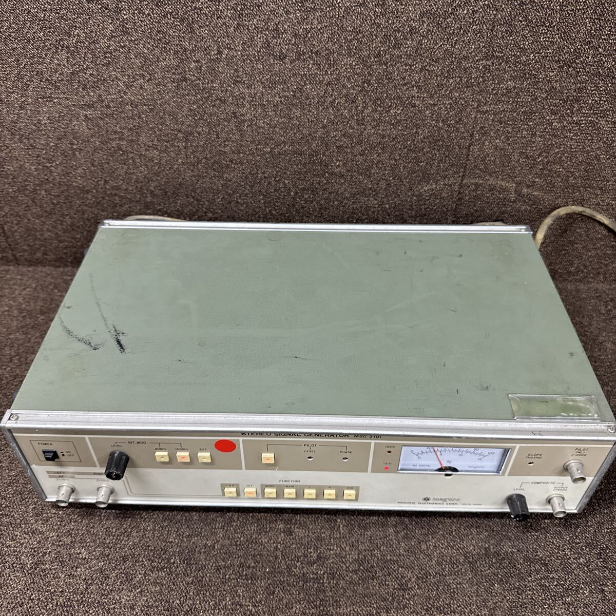 JZ10-31 激安 メグロ電子 ステレオ信号発生器 MSG-2101 通電、電源OK 中古現状品 ※3回再出品で処分_画像4