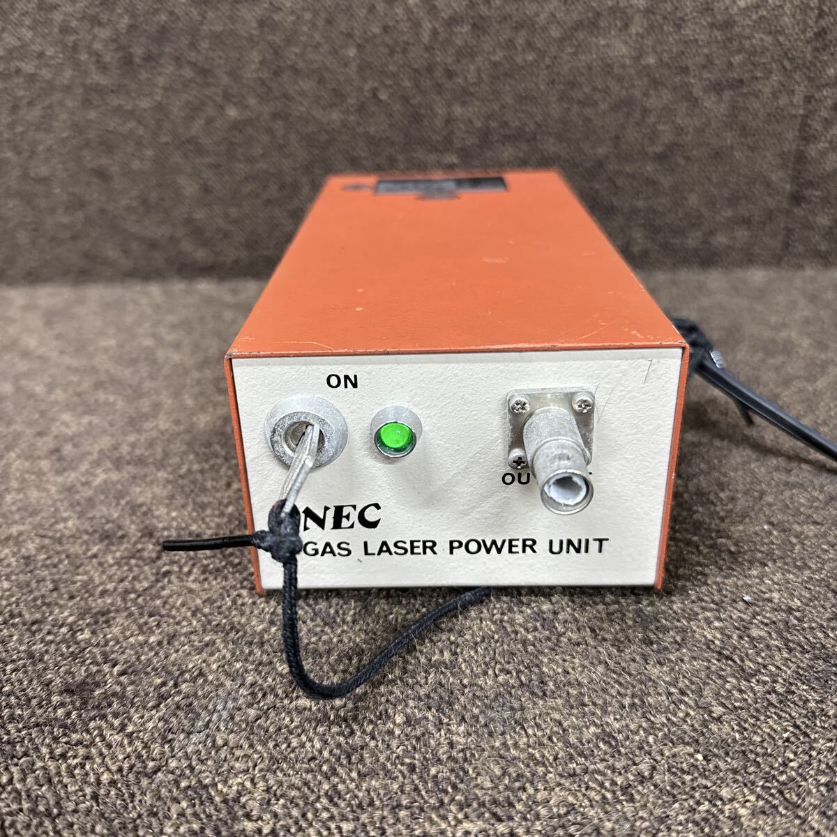 JZ10-47 激安 NEC ガスレーザー電源ユニット 通電、電源OK 中古現状品 ※3回再出品で処分_画像2