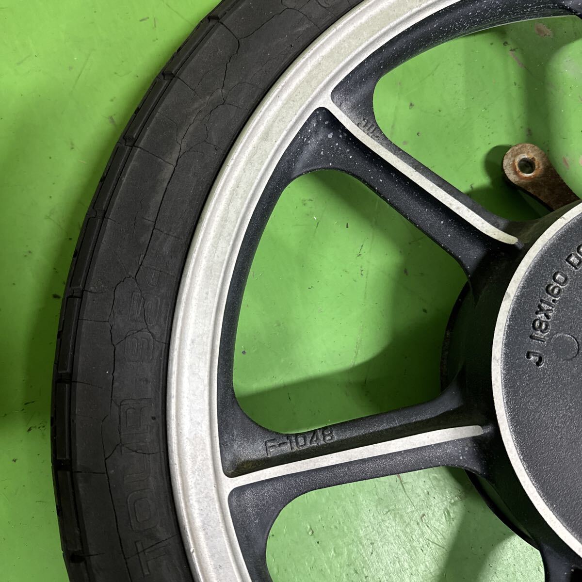 JZ10-150 激安 KAWASAKI 純正ホイール 中古現状品 ※3回再出品で処分_画像4