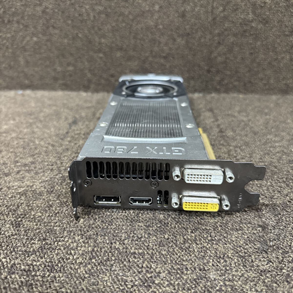 GK10 激安 GB-740 グラフィックボード ZOTAC GTX780 3GB 384BIT GDDR5 ZT-70202-10P 通電不可 中古品 同梱可能_画像5