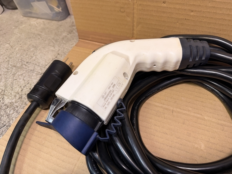 LEAF/リーフ/流用等 日産純正充電ケーブル/7.5ｍ 29690 3NA1A 専用ケース付属 良品！_画像6