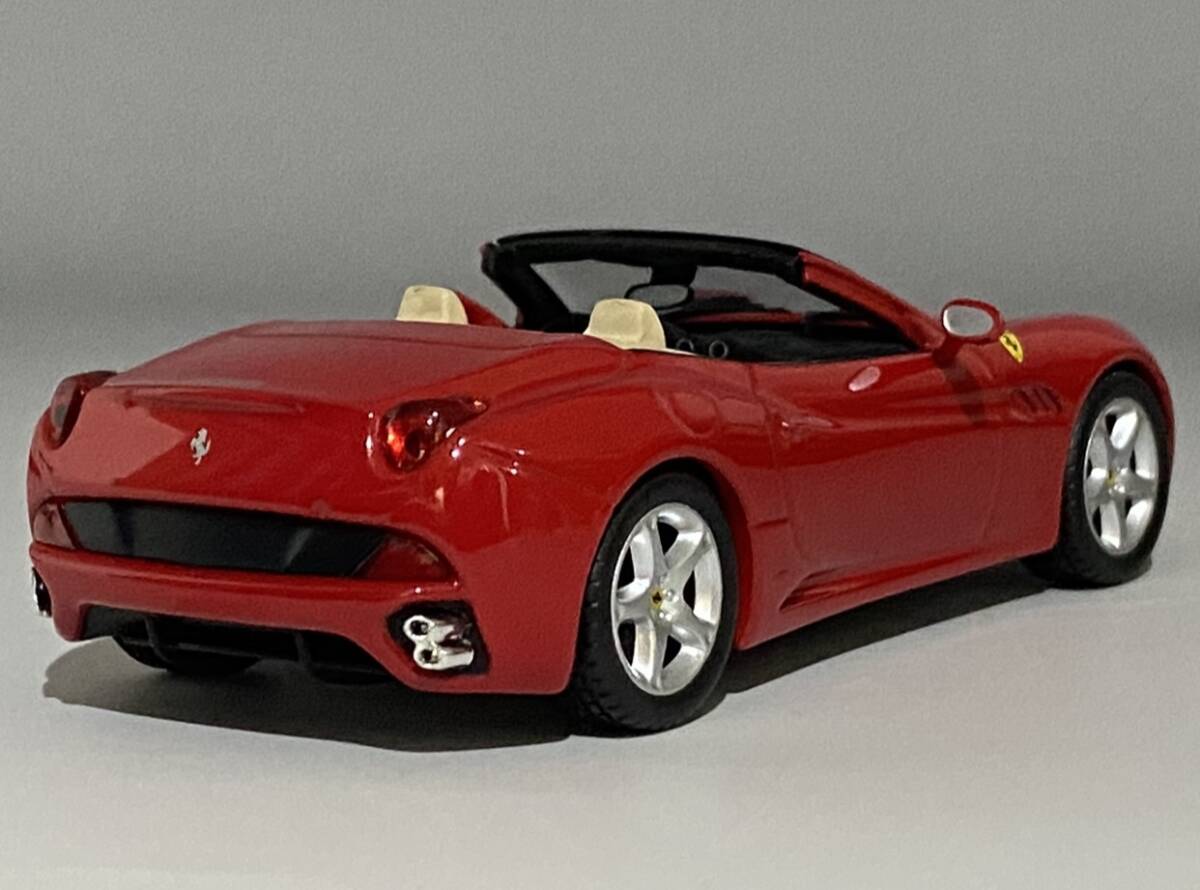 1/43 Ferrari California 2+2 Convertible 4.3L V8 (Type F149) ◆ Disegno di Pininfarina ◆ フェラーリ _画像5