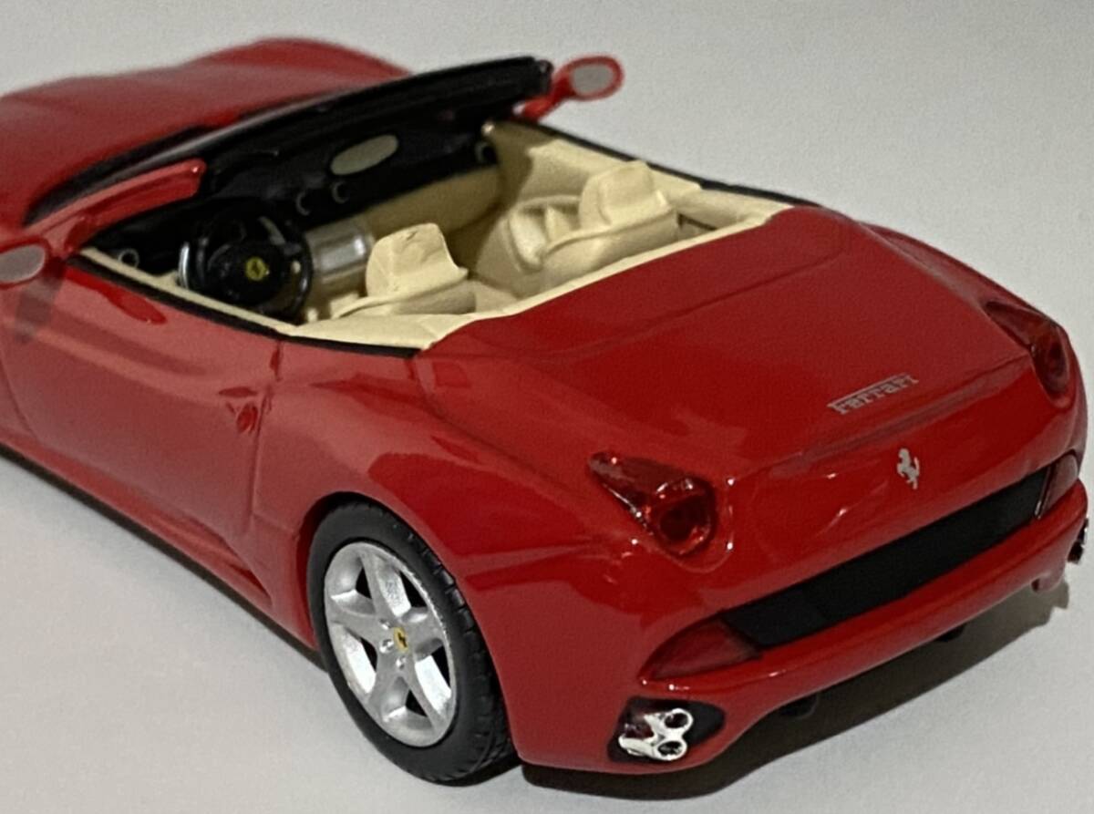1/43 Ferrari California 2+2 Convertible 4.3L V8 (Type F149) ◆ Disegno di Pininfarina ◆ フェラーリ _画像9