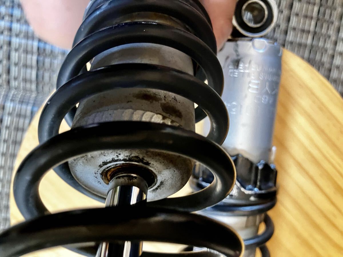 KYB カヤバ TGS325 リアサスペンション SR400/500_画像4