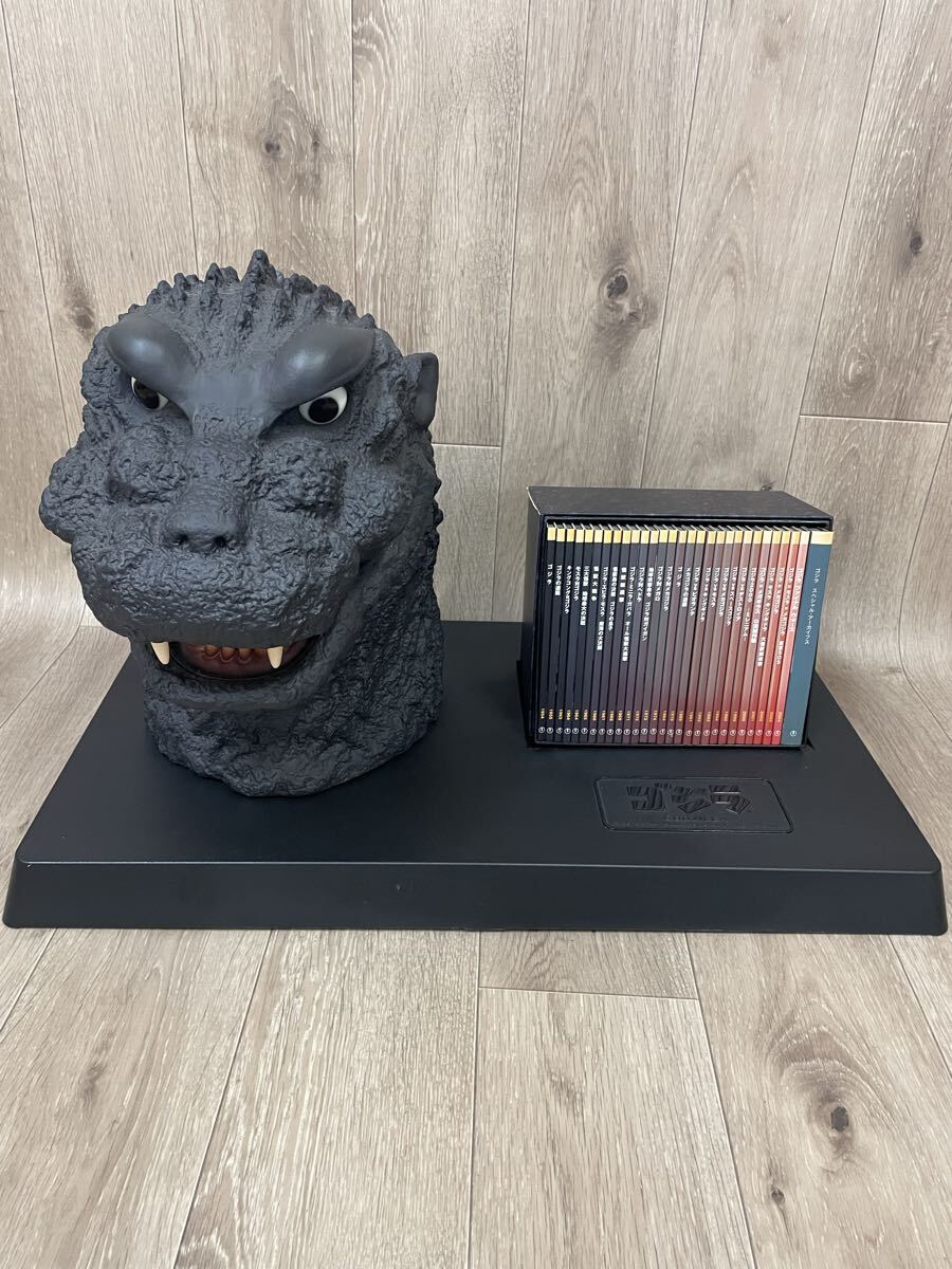 【中古品】GODZILLA FINAL BOX ゴジラファイナルボックス　DVD30枚組　特製ボックス　ゴジラヘッド　台座　箱無し_画像2