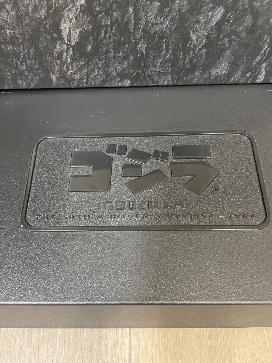 【中古品】GODZILLA FINAL BOX ゴジラファイナルボックス　DVD30枚組　特製ボックス　ゴジラヘッド　台座　箱無し_画像6
