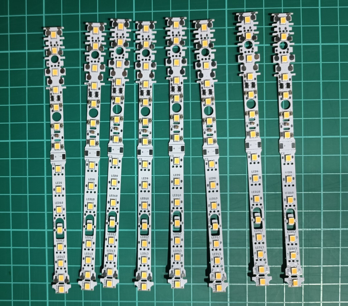ジャンク品①　5000k室内灯_画像1