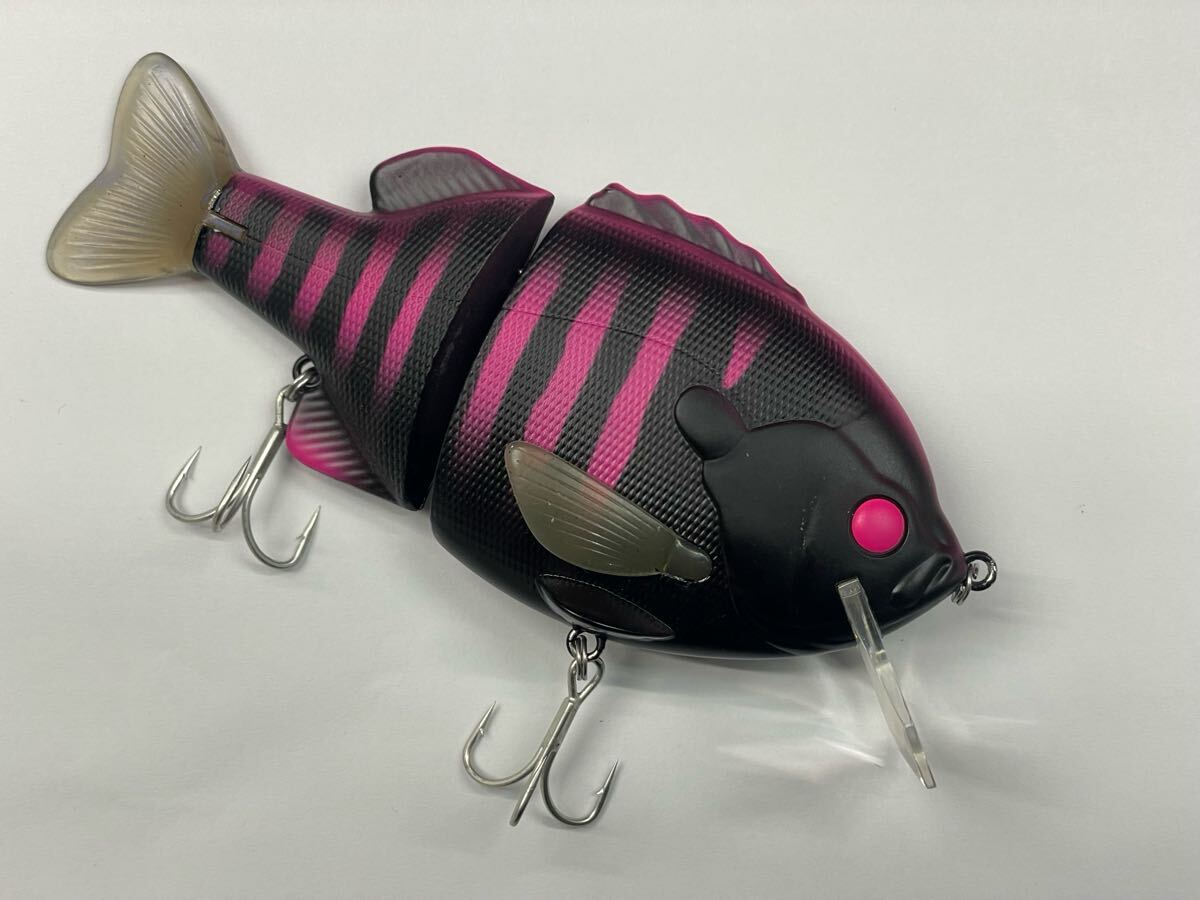 【極美品】未使用 デプス ブルドーズjr メンバー限定品 ビッグベイト ブルーギルパターン deps クランク_画像3