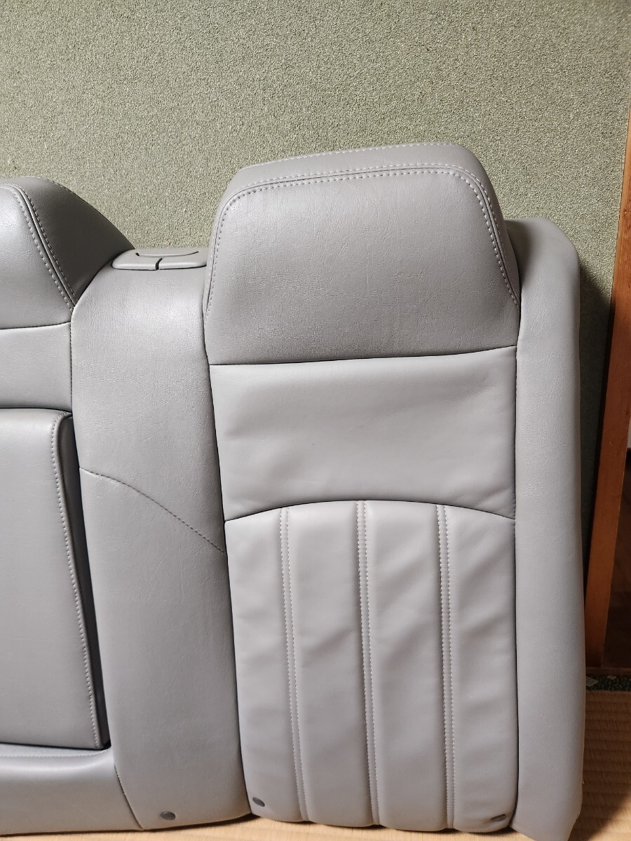 300C ツーリング　純正リアシート　本革　　マグナム　送料無料_画像7