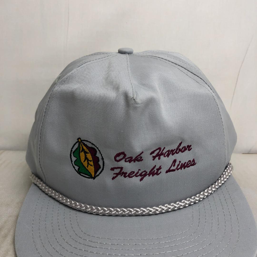【US古着】キャップ　トラッカーキャップ　Oak Harbor Freight 刺繍ロゴ　企業物　企業ロゴ　ビンテージキャップ　グレー　灰色_画像2