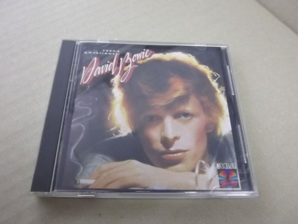 【レアCD】David Bowieデヴィッド・ボウイデビッド・ボウイー/ヤング・アメリカン 盤面良好 初版 税表記無 ￥３８００ RPCD-12_画像1