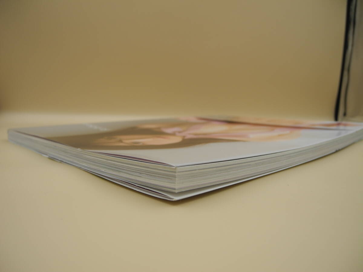 b7040 /似鳥沙也加 1st写真集 『Ribbon』_画像3