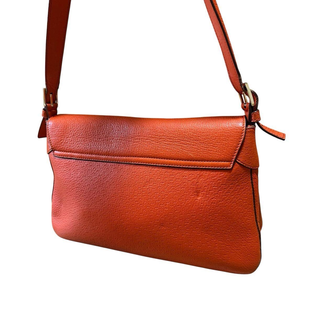 【1円スタート】【美品】 Salvatore Ferragamo レザー ハンドバッグ ガンチーニ金具 ショルダーバッグ ワンショルダーバッグ ゴールド金具_画像2