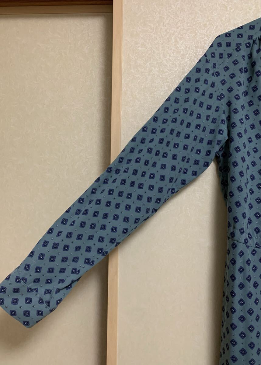 【送料込】ジーユー GU ジオメトリックプリントワンピース 長袖 ブルーグレー モスグリーン サイズ L ロングワンピース_画像3
