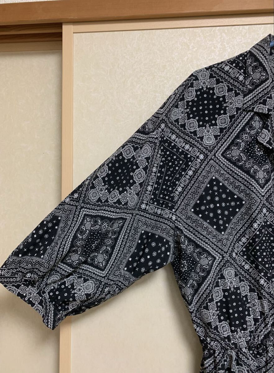 【送料込】ジーユー GU バンダナプリントワンピース 7分袖 黒 ブラック サイズ XL ロングワンピース ペイズリー_画像3