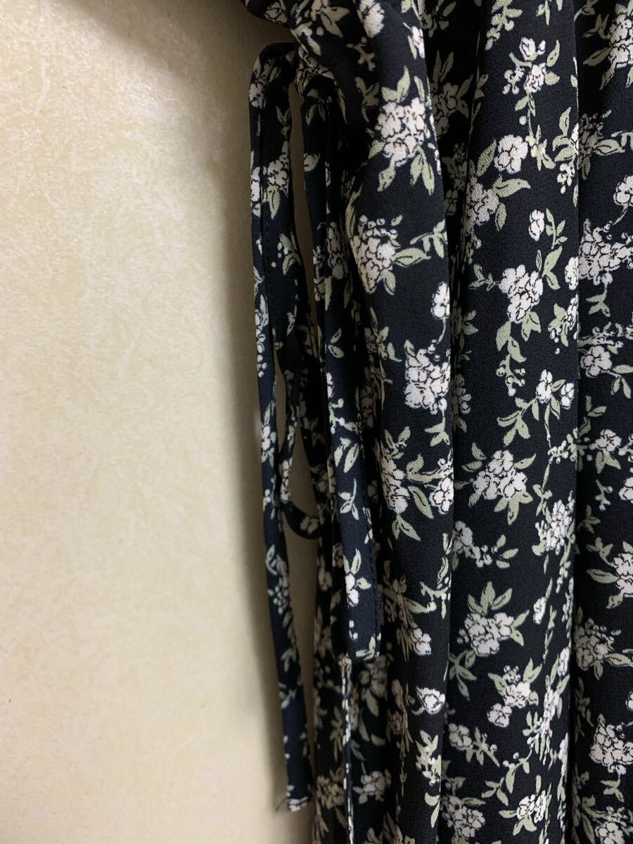 【送料込】ジーユー GU フラワープリントボリュームスリーブワンピース 長袖 ブラック 黒 サイズ XXL ロングワンピース 花柄_画像4