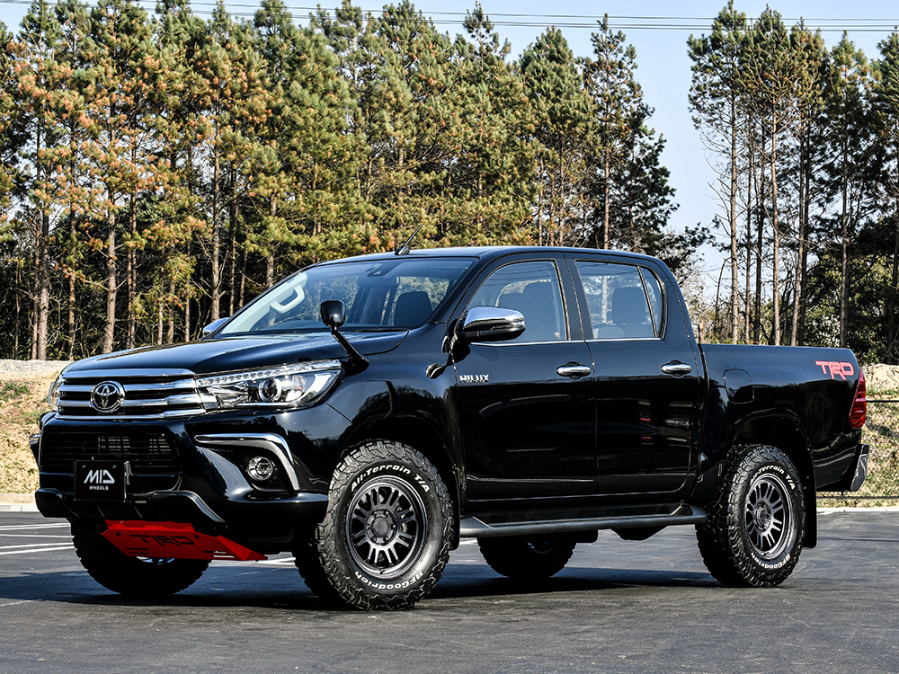 MID off-road M16 легкосплавные колесные диски 4 шт. комплект 18x9J 6H 135 +10 steel прозрачный /18 дюймовый NITRO POWER Nitro энергия