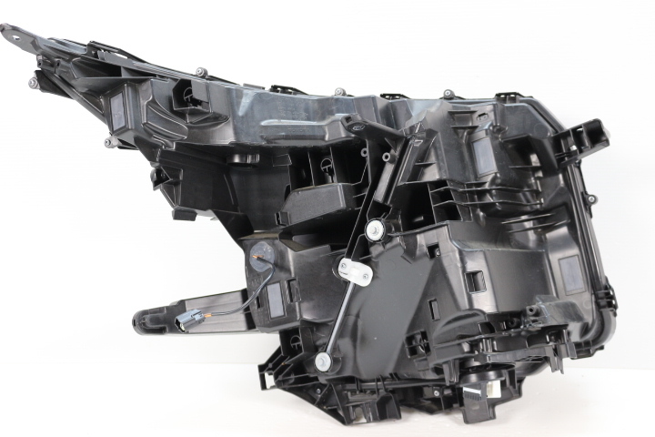 美品 破損なし★★送料無料 即日発送★★90系 ヴォクシー 純正 LED ヘッドライト 左 刻印 V8 81185-V1081 MZRA90W MZRA95W ZWR90W ZWR95W_画像3