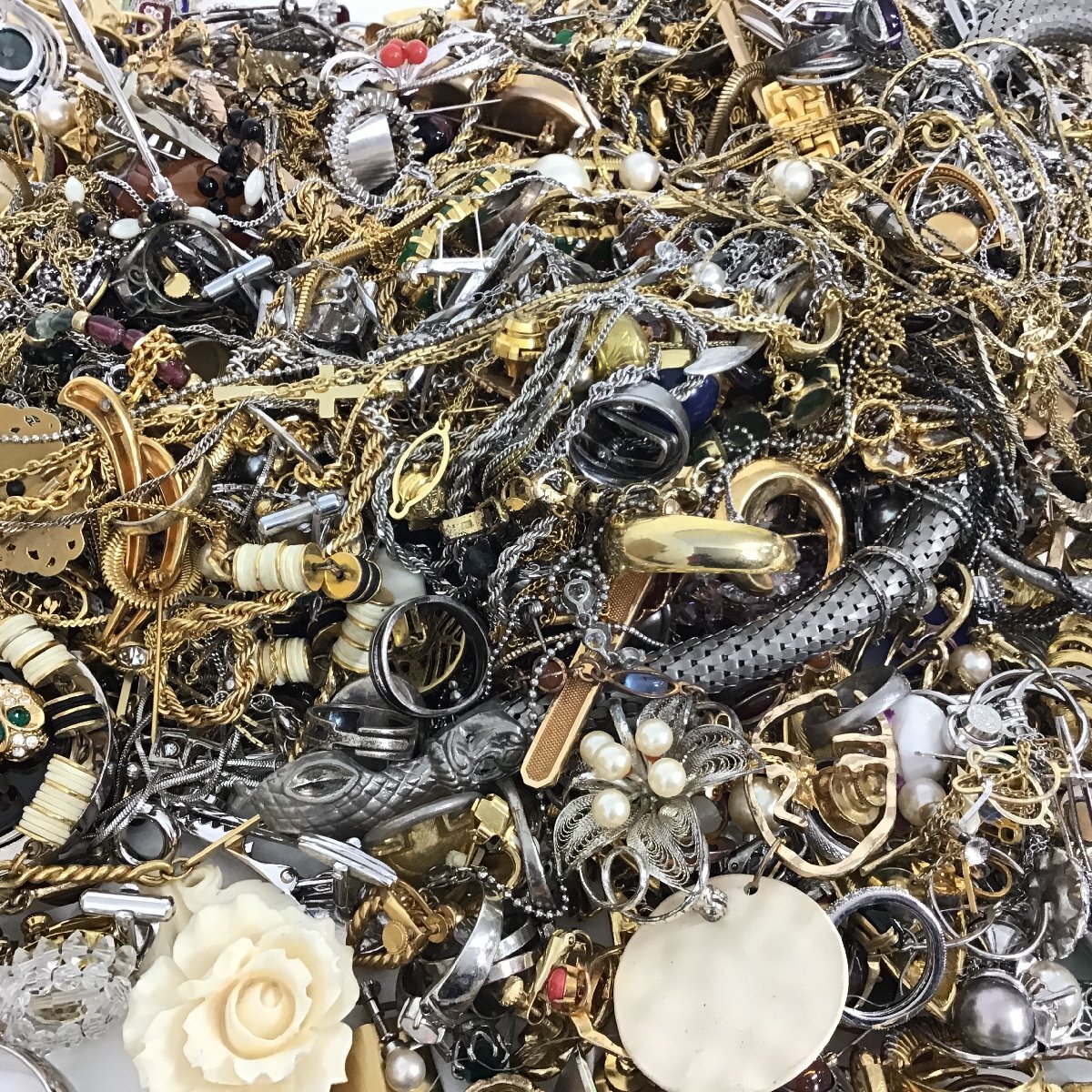 メッキ　アクセサリー　ゴールド　ネックレス　リング　ブローチ等『約6270g』【同梱不可/売り切り/10-98】_画像7