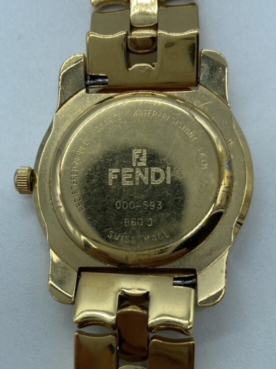 不動品 FENDI フェンディ メンズ レディース 腕時計 860J デイト クォーツ FFロゴ ラウンド ゴールド系 文字盤_画像10