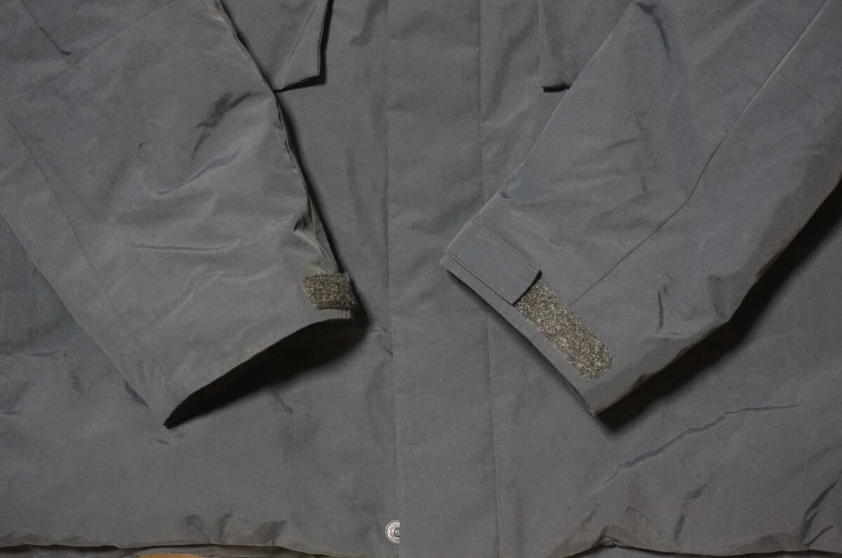 UNIQLO ユニクロ ハイブリッドダウンパーカ ジャケット XL メンズ 311-421716(94-10) 紺 軽量撥水防風通勤登山_画像6
