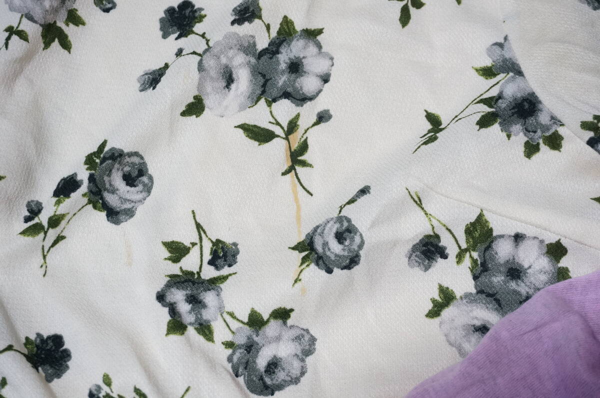 女性用 レディースMサイズ位の洋服 長袖トップス・タートルネック・カーディガン・ワンピース等 大量まとめ売りセット_画像3