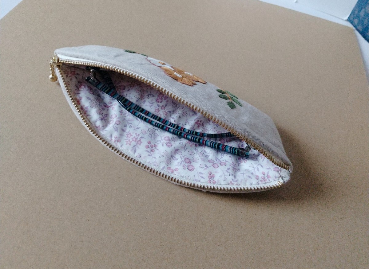 秋色フラワー 手刺繍 ハンドメイド メガネケース リネン 刺繍_画像6
