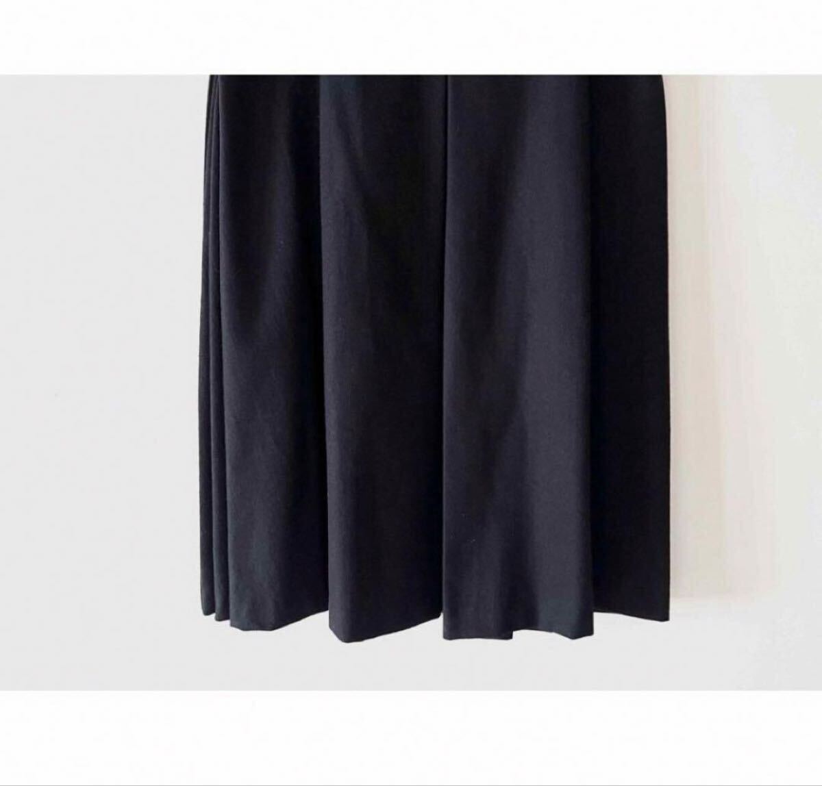 美品 MARGARET HOWELL× FOXBROTHERS マーガレットハウエル×フォックスブラザーズ フランネルタックプリーツスカート 5.2万 カタログ掲載 _画像6