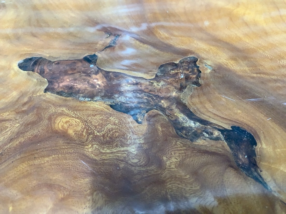 中古 一枚板テーブル 1350×1100mm 輪切り 座卓 ローテーブル 和室 古民家 座敷 机 年輪 ちゃぶ台 レトロ 茨城県常陸大宮 1013や11 M 家D_画像4