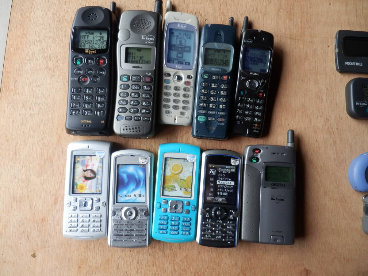 携帯電話・ポケベル・・見本。ダミー、サンプル、模型・２０個_画像1