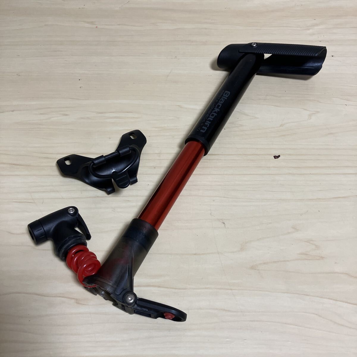 ブラックバーン 携帯ポンプ アルミボトルゲージ CATEYE ベル / カーボンヘッドスペーサー ツールケース 裾バンド / サイクリングアクセサリ_画像2