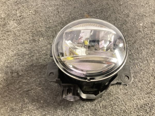 トヨタ 汎用 LEDフォグランプ左 KOITO 114-11092_画像7