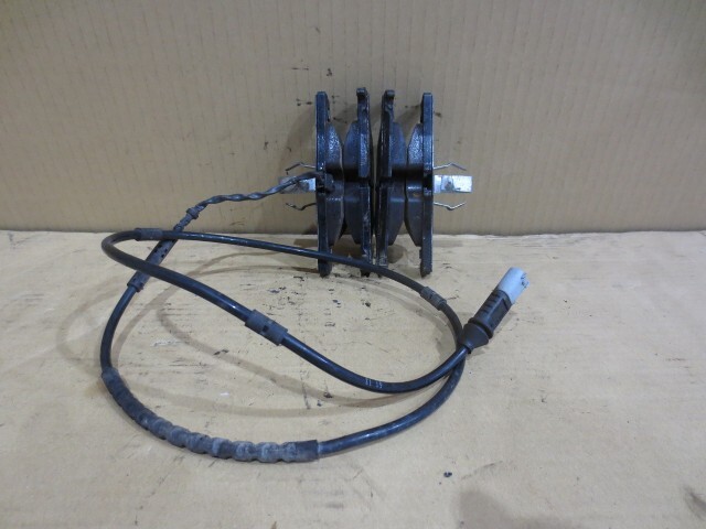 BMW 3シリーズ LDA-3D20 Rブレーキパッド N47D20C 16074_画像2