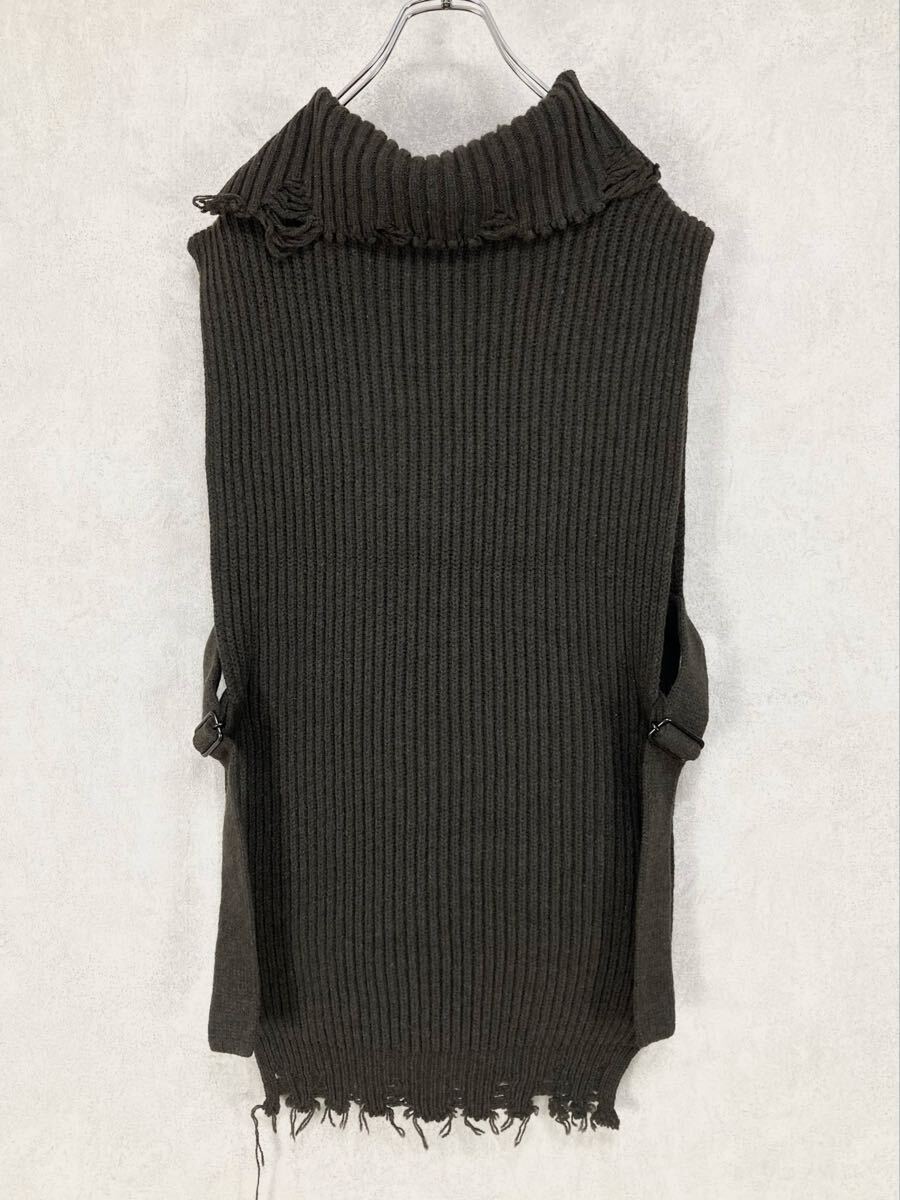 Y's ワイズ 美品 ラムウール ダメージ加工 ニットベスト カーキ_画像3