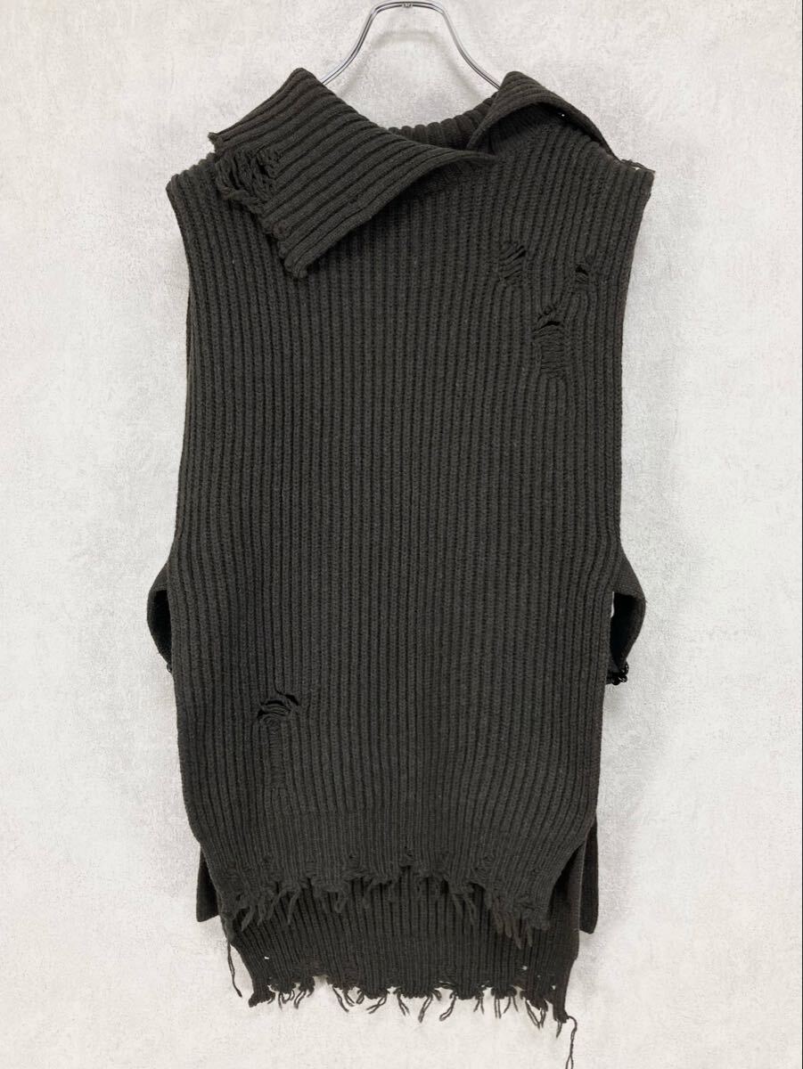 Y's ワイズ 美品 ラムウール ダメージ加工 ニットベスト カーキ_画像2