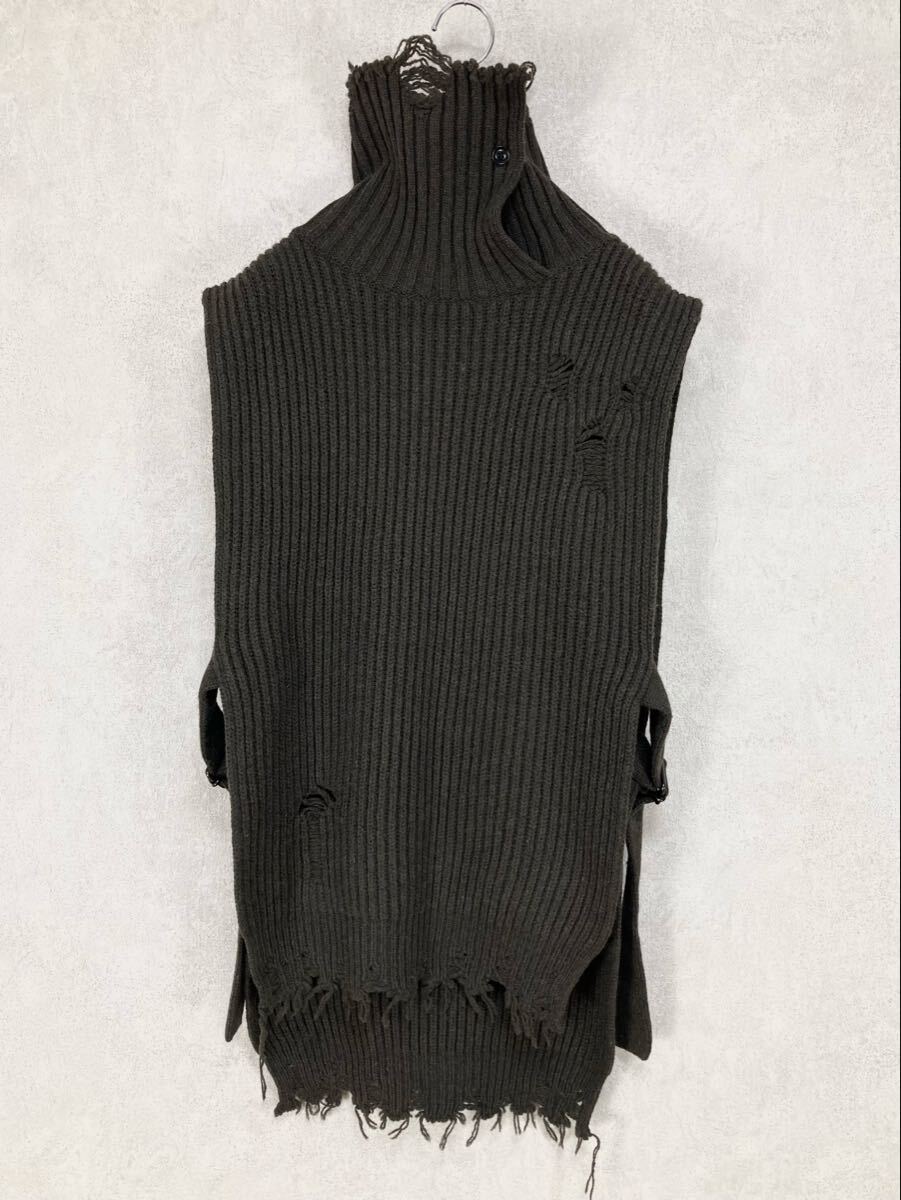 Y's ワイズ 美品 ラムウール ダメージ加工 ニットベスト カーキ_画像4