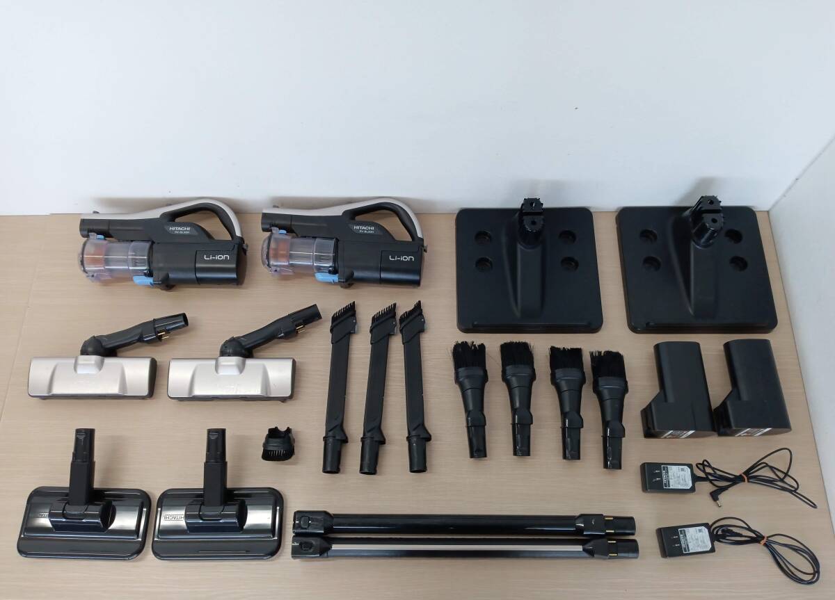 【BE-3087 BE-3095】HITACHI 日立 PV-BL30H PV-BL30H 2台セット スタンド付 コードレスクリーナー 掃除機 通電確認済 簡易清掃済_画像1