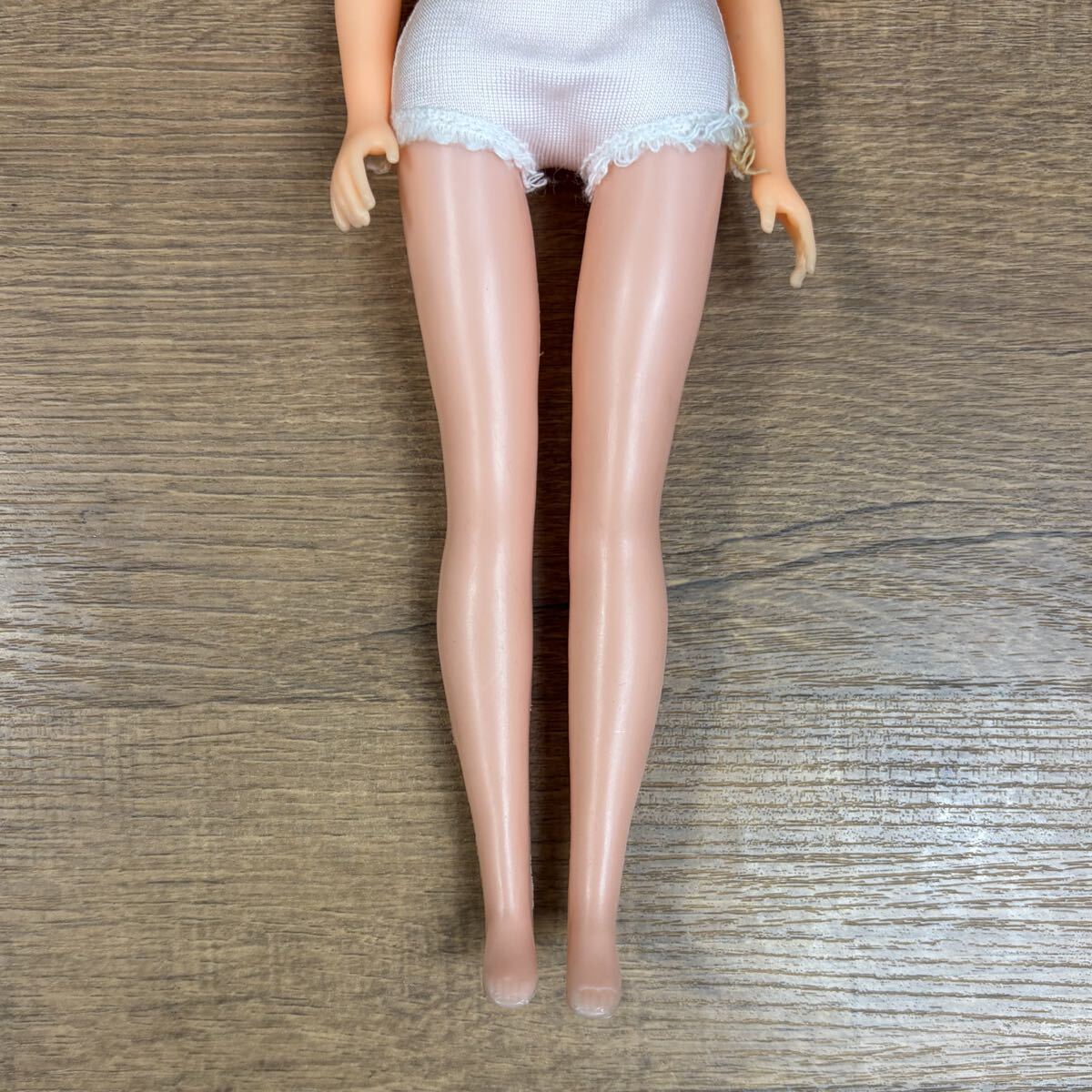 JAPAN 刻印 着せ替え人形 昭和レトロ 詳細不明 全長29cm 当時物 リカちゃん バービー タミーちゃん ドール ヴィンテージ_画像3