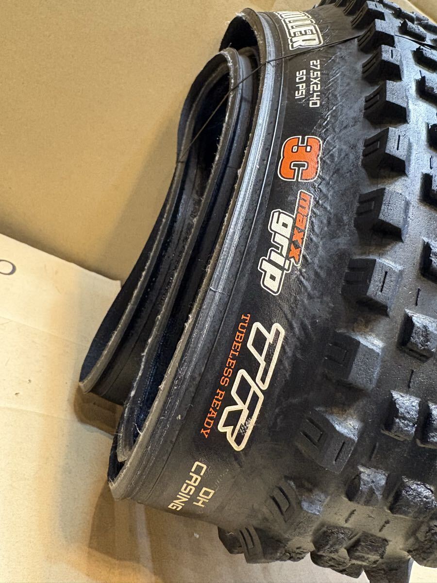 27.5×2.4 5部山 MAXXIS HIGH ROLLER 3 maxxgrip DHケーシング 3C チューブレスレディ マキシス ハイローラー3 最新モデル_画像2